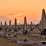 Sea-front Peaceful With Terrace In Апартаменты *