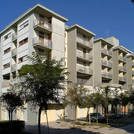 Sea-front Peaceful With Terrace In Bibione