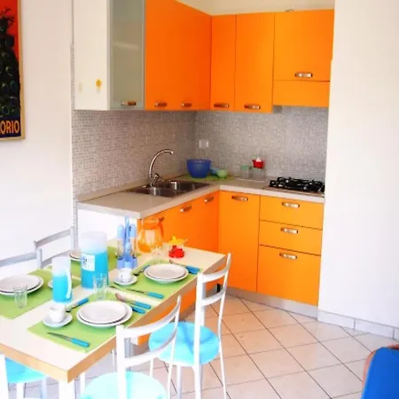 アパート Sea-front Peaceful With Terrace In