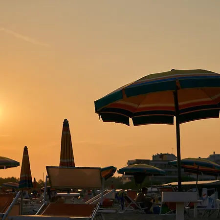 Sea-front Peaceful With Terrace In Apartment Bibione