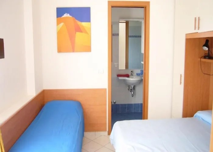 Apartmán Sea-front Peaceful With Terrace In *